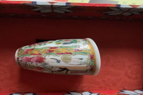 一位来自河北省邯郸市的满老师，有一些藏品和很好的老物件，急需找到爱好的收藏家，有意者请联系我。目前藏友老师比较着急，只要您是真心诚意想要收藏，一切好商量。