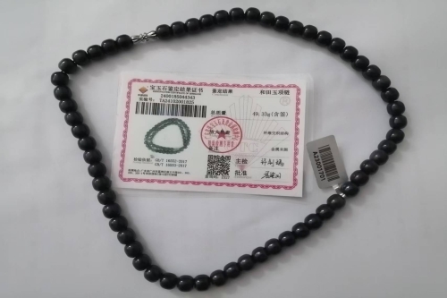 一位来自北京市海淀区的管老师，有一些藏品和很好的老物件，急需找到爱好的收藏家，有意者请联系我。目前藏友老师比较着急，只要您是真心诚意想要收藏，一切好商量。