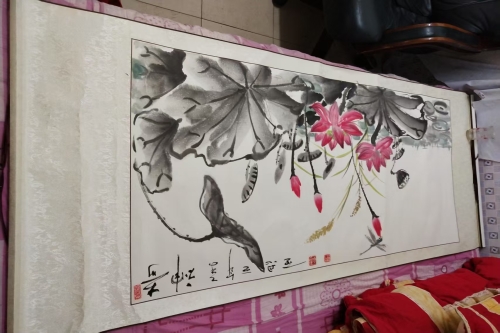 一位来自广东省汕尾市的周老师，有一些藏品和很好的老物件，急需找到爱好的收藏家，有意者请联系我。目前藏友老师比较着急，只要您是真心诚意想要收藏，一切好商量。