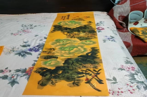 一位来自湖北省黄石市的徐老师，有一些藏品和很好的老物件，急需找到爱好的收藏家，有意者请联系我。目前藏友老师比较着急，只要您是真心诚意想要收藏，一切好商量。