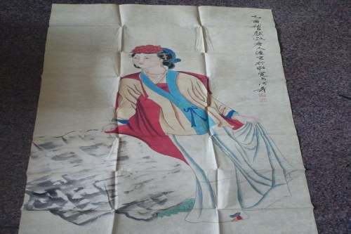 一位来自上海市浦东新区的尤老师，有一些藏品和很好的老物件，急需找到爱好的收藏家，有意者请联系我。目前藏友老师比较着急，只要您是真心诚意想要收藏，一切好商量。