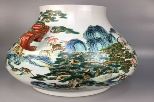 一位来自河北省的乔老师，有一些藏品和老物件，急需出手，有意者联系，价格好商量。