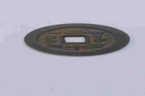 一位来自广西省河池市的韦老师，有一些藏品和很好的老物件，急需找到爱好的收藏家，有意者请联系我。目前藏友老师比较着急，只要您是真心诚意想要收藏，一切好商量。