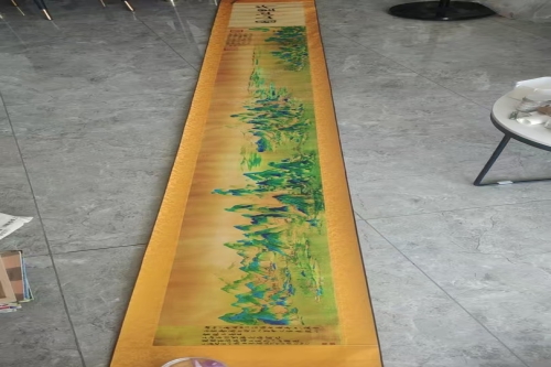 一位来自浙江省温州市的涂老师，有一些藏品和老物件，急需出手，有意者联系，价格好商量。