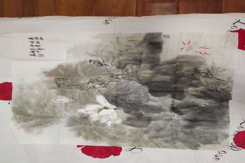 一位来自甘肃省定西市的朱老师，有一些藏品和很好的老物件，急需找到爱好的收藏家，有意者请联系我。目前藏友老师比较着急，只要您是真心诚意想要收藏，一切好商量。