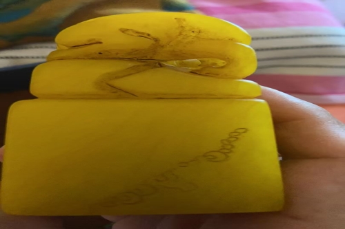 一位来自河北省邯郸市的满老师，有一些藏品和很好的老物件，急需找到爱好的收藏家，有意者请联系我。目前藏友老师比较着急，只要您是真心诚意想要收藏，一切好商量。