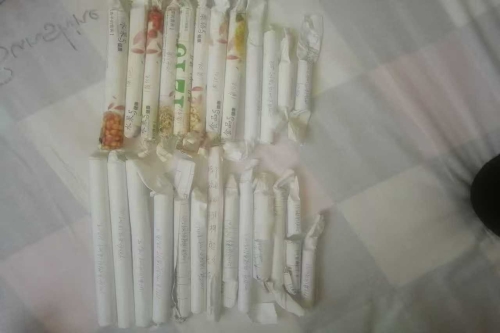 一位来自威海市环翠区的侯老师，有一些藏品和很好的老物件，急需找到爱好的收藏家，有意者请联系我。目前藏友老师比较着急，只要您是真心诚意想要收藏，一切好商量。