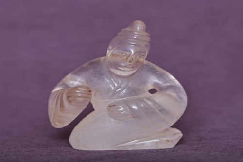 一位来住陕西的老师，有一些藏品和老物件，急需出手，有意者联系，价格好商量。