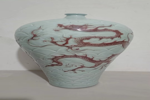  一位来自贵州省贵阳市的窦老师，有一些藏品和老物件，急需出手，有意者联系，价格好商量。