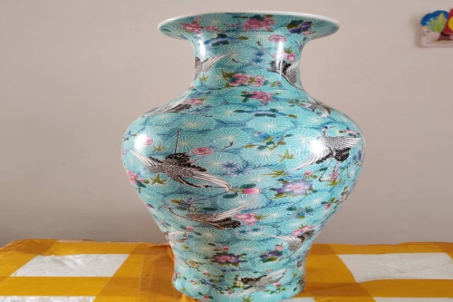 一位来自黑龙江省哈尔滨市的梁老师，有一些藏品和很好的老物件，急需找到爱好的收藏家，有意者请联系我。目前藏友老师比较着急，只要您是真心诚意想要收藏，一切好商量。