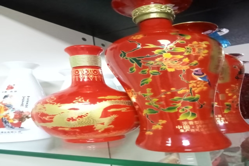一位来自北京市通州区的侯老师，有一些藏品和很好的老物件，急需找到爱好的收藏家，有意者请联系我。目前藏友老师比较着急，只要您是真心诚意想要收藏，一切好商量。