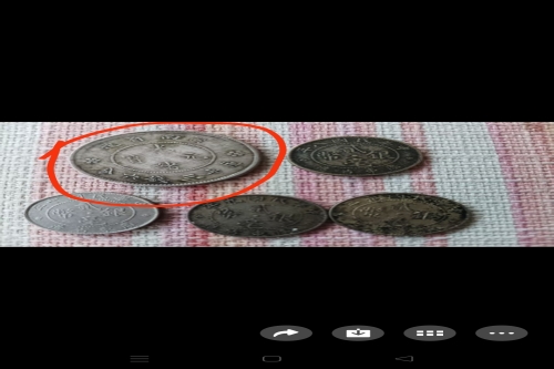 一位来自广西壮族自治区的傅老师，有一些藏品和老物件，急需出手，有意者联系，价格好商量。