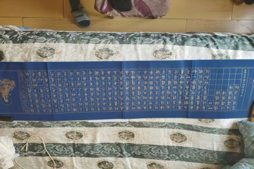 一位来自北京市石景山区的杨老师，有一些藏品和很好的老物件，急需找到爱好的收藏家，有意者请联系我。目前藏友老师比较着急，只要您是真心诚意想要收藏，一切好商量。