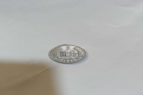 一位来自青海省大通县乡的赵老师，有一些藏品和老物件，急需出手，有意者联系，价格好商量。