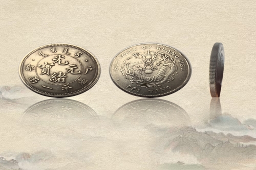 一位来自河北省的狄老师，有一些藏品和老物件，急需出手，有意者联系，价格好商量。