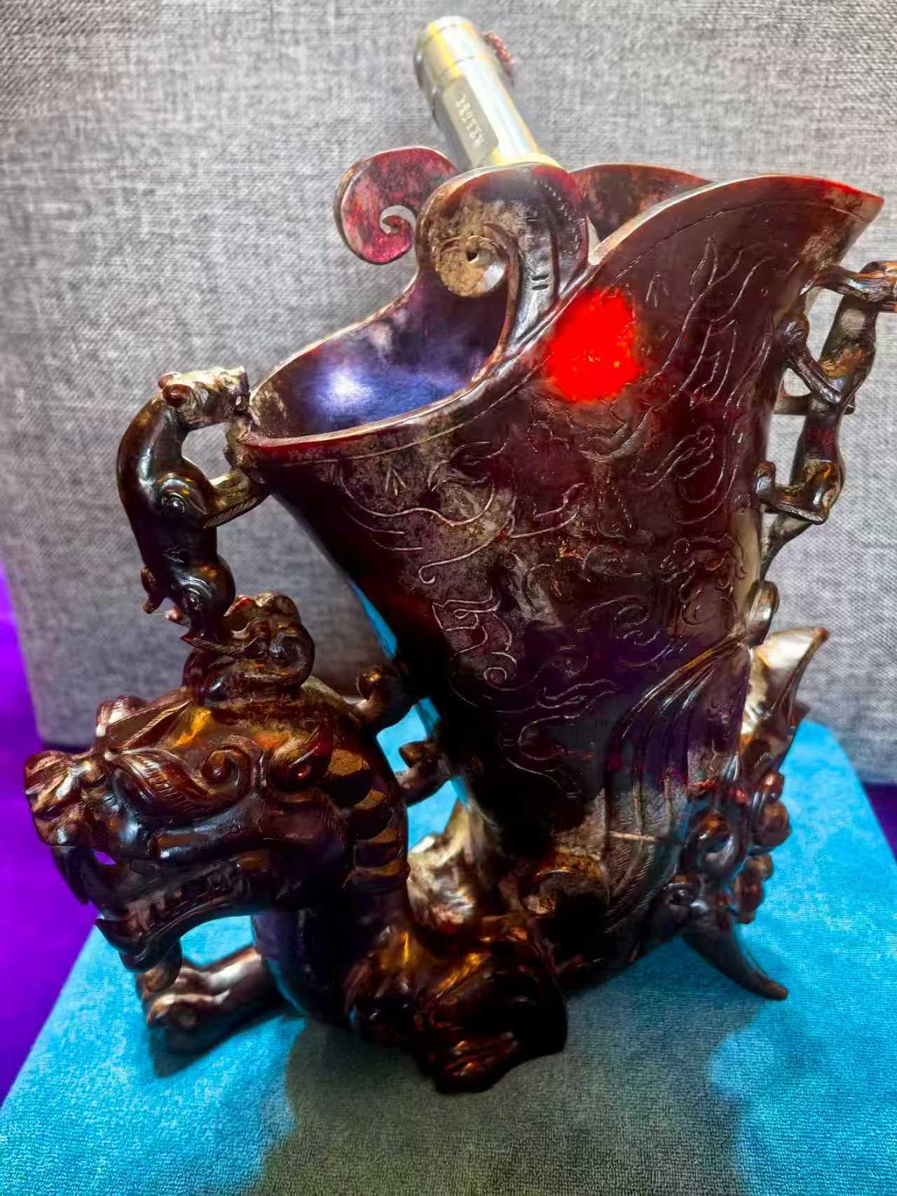 一位来自北京市昌平区的朱老师，有一些藏品和很好的老物件，急需找到爱好的收藏家，有意者请联系我。目前藏友老师比较着急，只要您是真心诚意想要收藏，一切好商量。